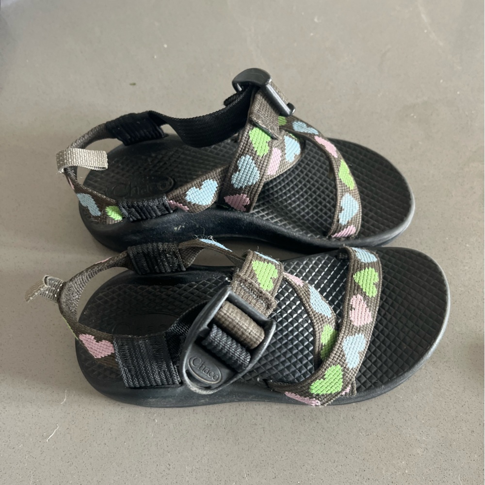 EUC Chaco Youth Sandals